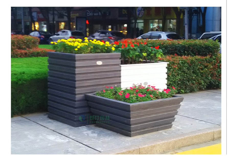 凤凰山公园花箱绿化案例方形漏斗组合花箱
