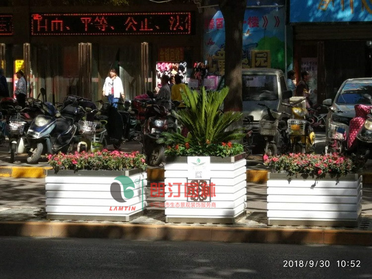 道路花箱-铝合金压边唐宝相花箱