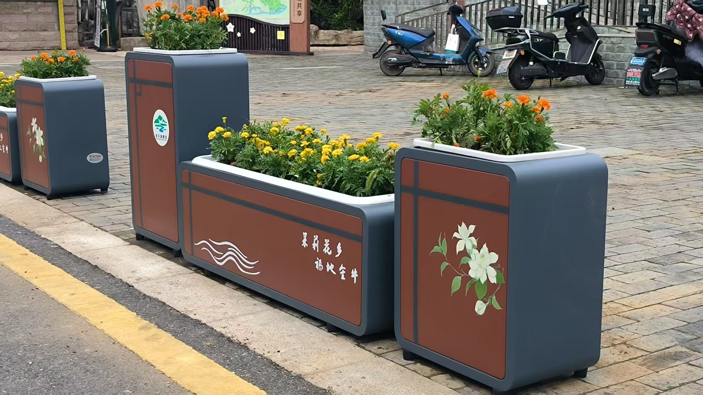 1763023168871604.jpg 1763023168871604.jpg